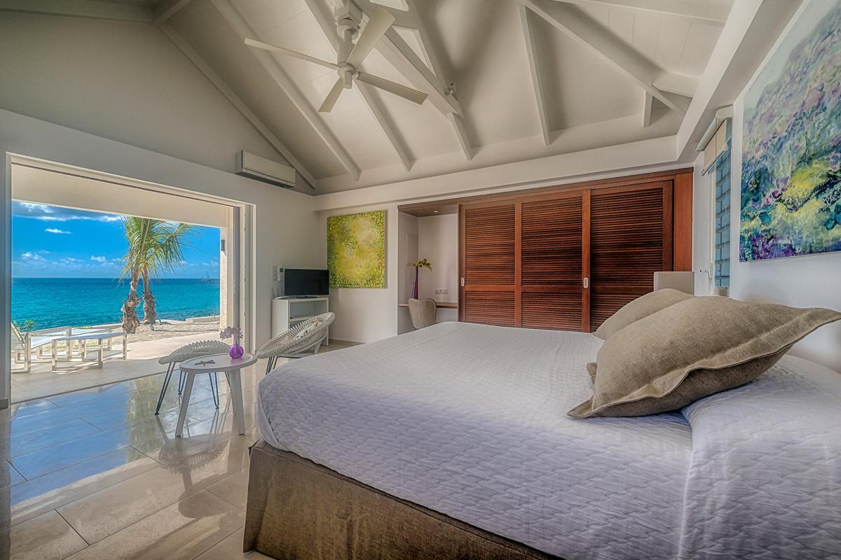 Luxury Beach Front Villa rental - Bedroom 3